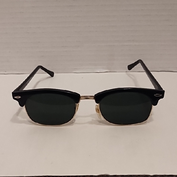 Stylish Black and Gold Sunglasses Unisex - Picture 1 of 7
